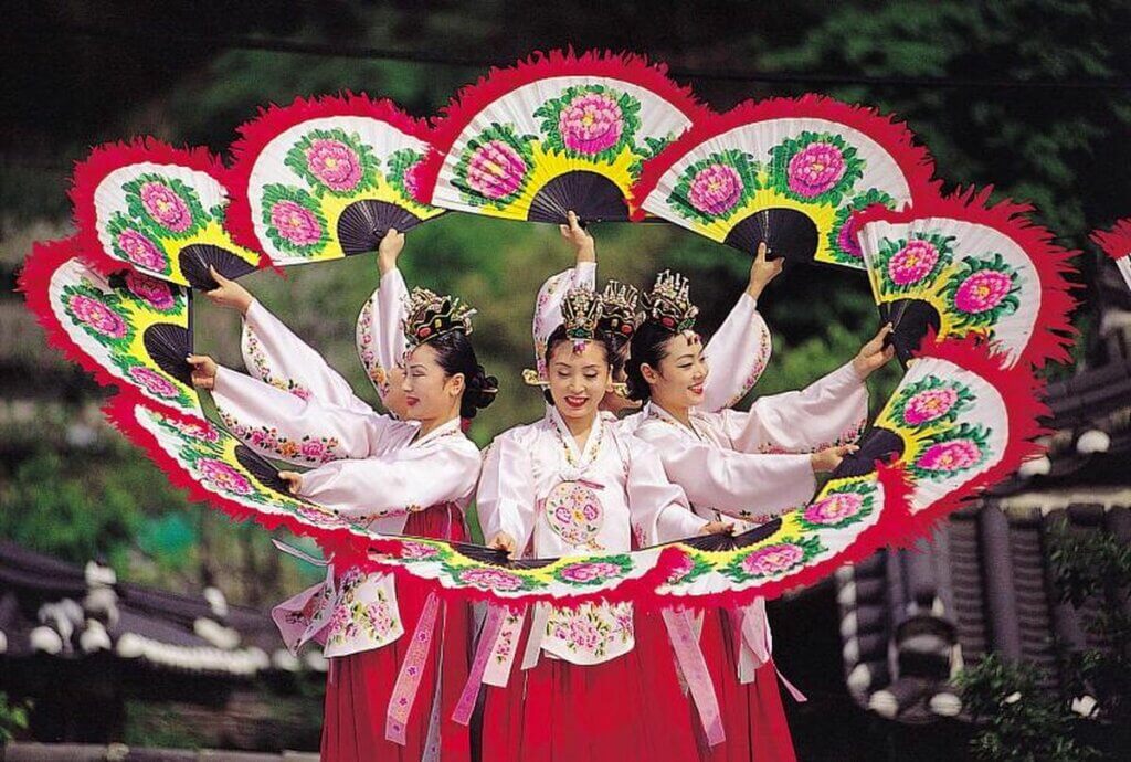 sejour-circuit-coree-seoul-danses-traditionnelles